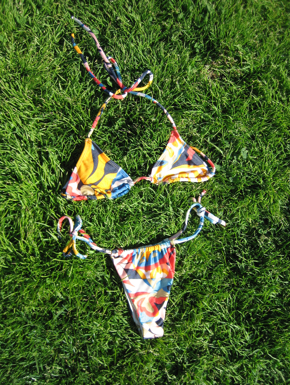 Retro Triangle Top